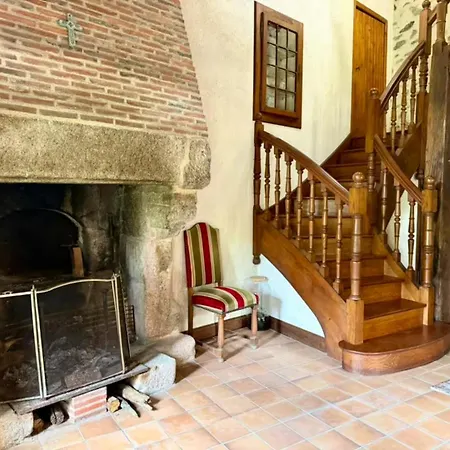 Maison Familiale Avec Piscine Et Grand Jardin Holiday home *