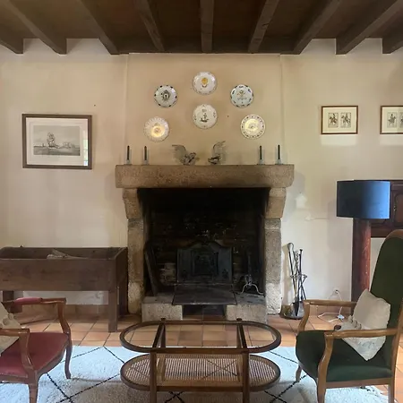 Maison Familiale Avec Piscine Et Grand Jardin